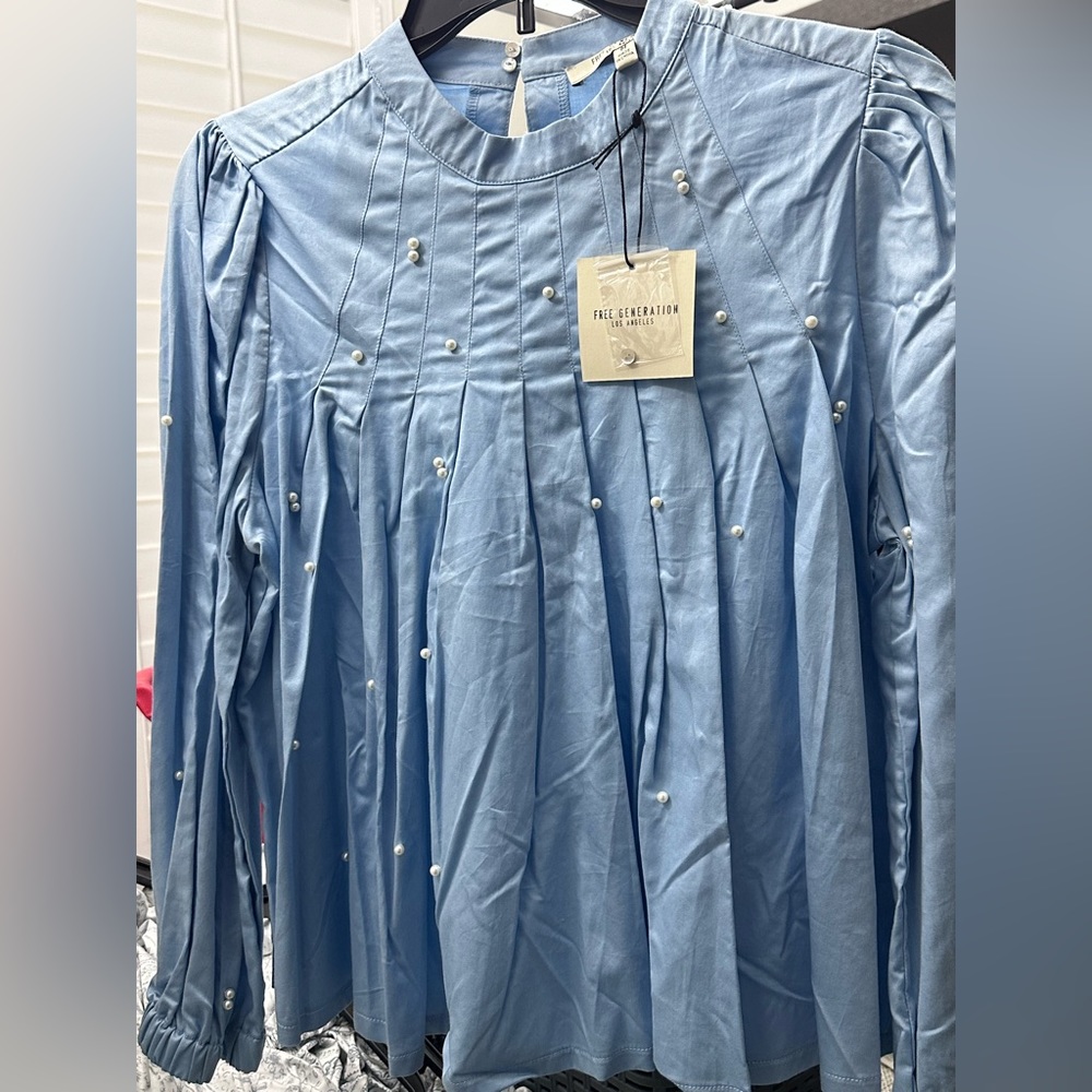 NWT FREE GENERATION NEIMAN MARCUS